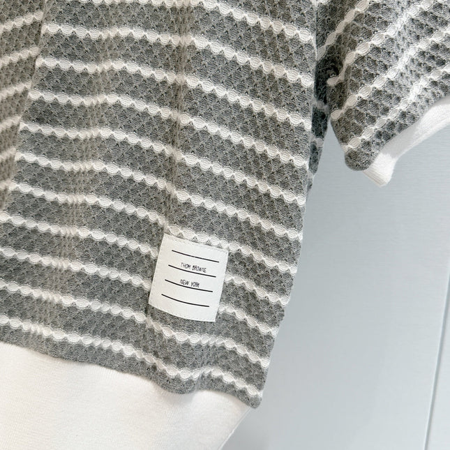 THOM 26S SHORT-SLEEVE KNIT TOP STYLE 196