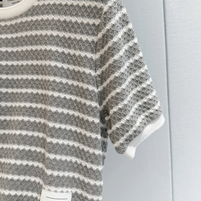 THOM 26S SHORT-SLEEVE KNIT TOP STYLE 196
