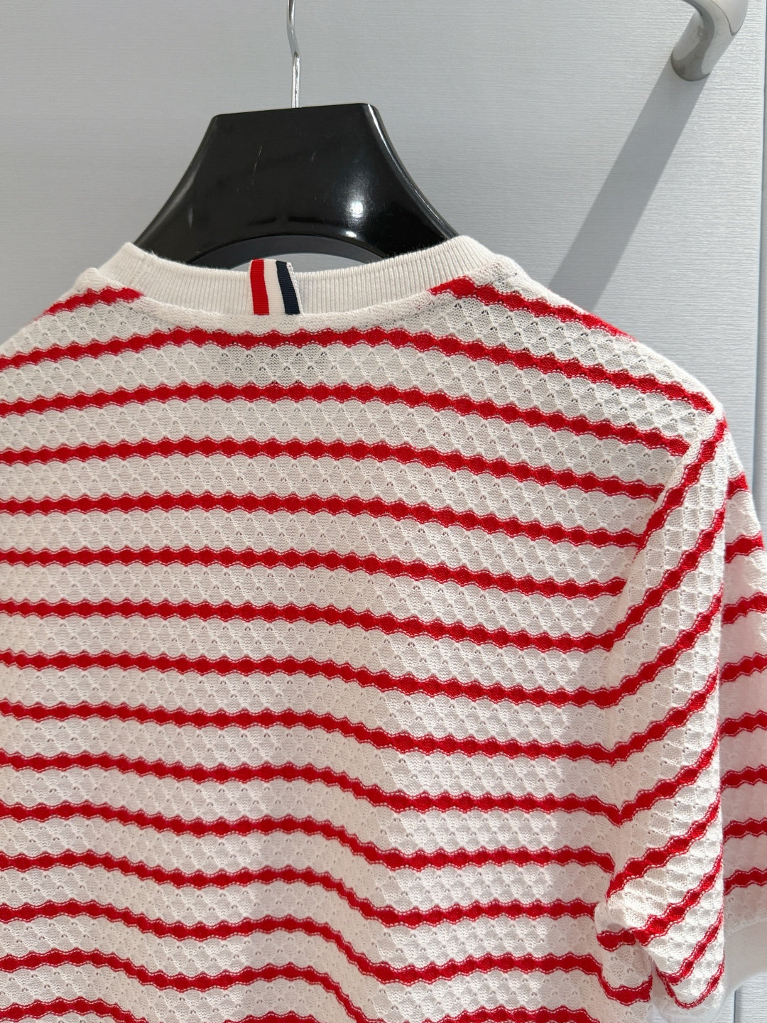 THOM 26S SHORT-SLEEVE KNIT TOP STYLE 194