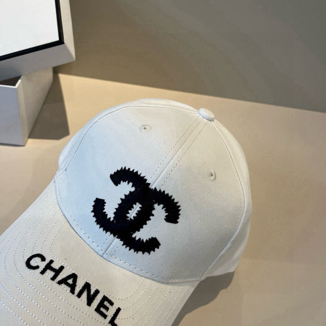 CHANEL 26S BASEBALL CAP EMBROIDERED CC LOGO 337967