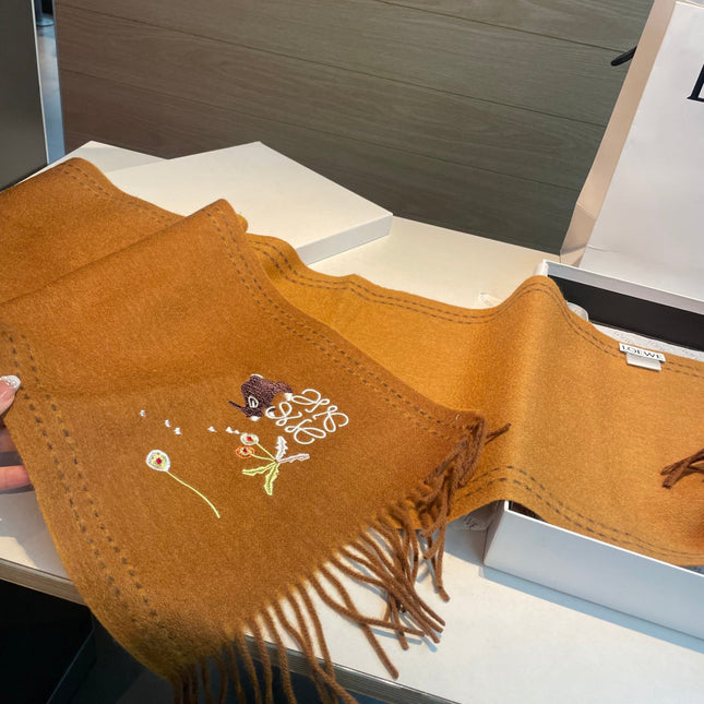LOEWE 26S SCARF 180 IN CASHMERE 113782