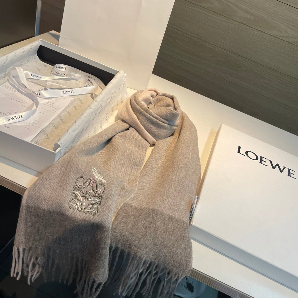 LOEWE 26S SCARF 180 IN CASHMERE 113801