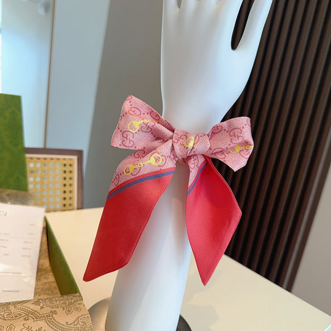 GUCCI 26S SCARF 90 IN SILK 305869