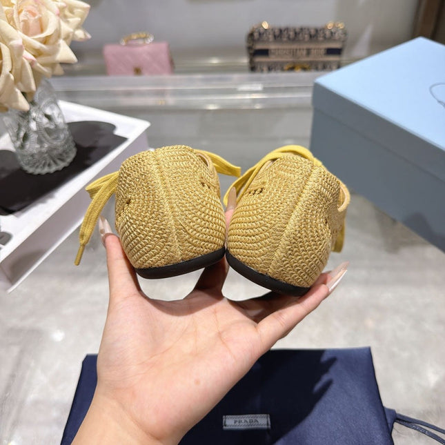 PRADA 26S LACE UP OPENWORK KNIT SNEAKERS IN YELLOW BEIGE KNIT FABRIC