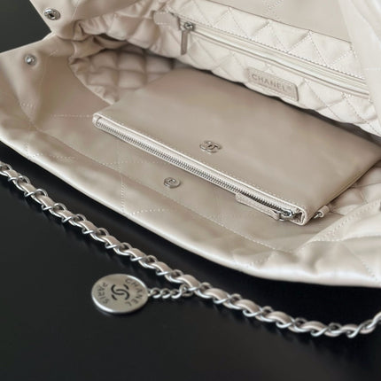 CHANEL 26S 22 BAG 42 IN LIGHT BEIGE QUILTED SHINY CALFSKIN