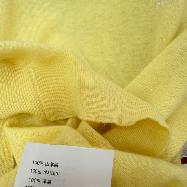 PRADA 26S SHORT-SLEEVE KNIT TOP 1057