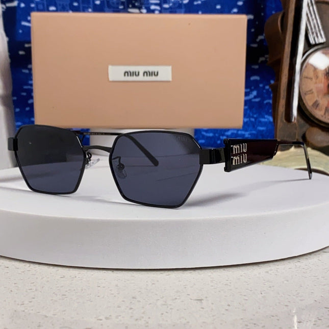 MIUMIU 26S SQUARE FRAME IN METAL 443323