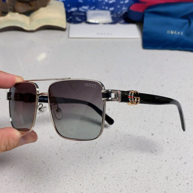 GUCCI 26S SQUARE FRAME IN METAL 426393