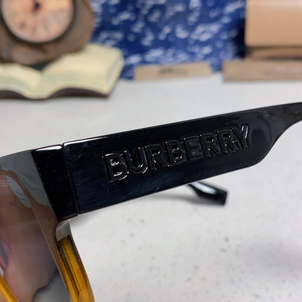 BURBERRY 26S SQUARE FRAME IN ACETATE 432598