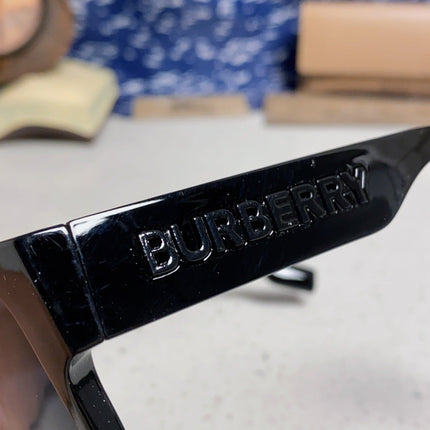 BURBERRY 26S SQUARE FRAME IN ACETATE 432600