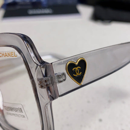CHANEL 26S OVERSIZED SQUARE FRAME IN GREY ACETATE 404746