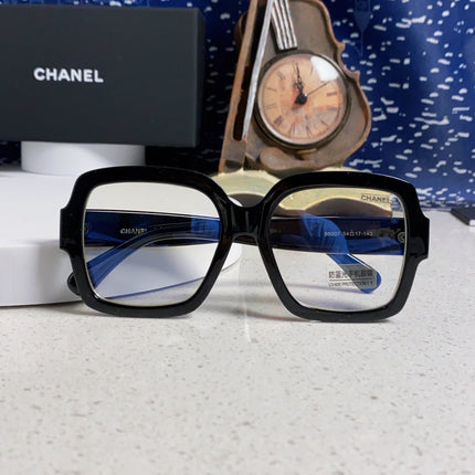 CHANEL 26S OVERSIZED SQUARE FRAME IN ACETATE 404750