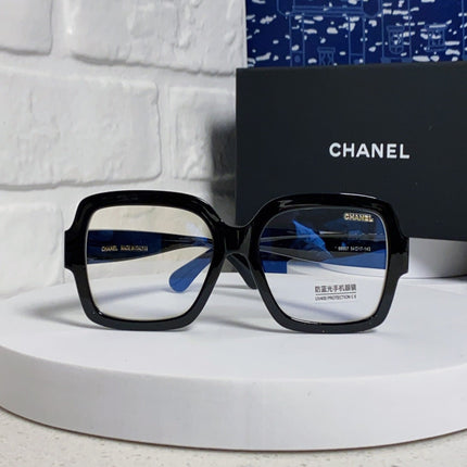 CHANEL 26S OVERSIZED SQUARE FRAME IN ACETATE 404750