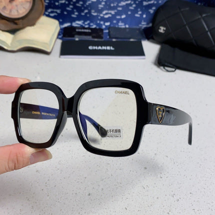 CHANEL 26S OVERSIZED SQUARE FRAME IN ACETATE 404750