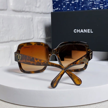 CHANEL 26S FACETED LENSES IN ACETATE 404754