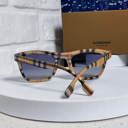 BURBERRY 26S SQUARE FRAME IN ACETATE 406613