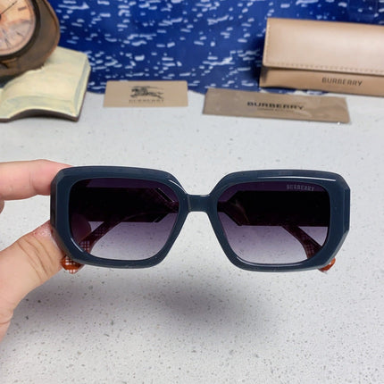 BURBERRY 26S SQUARE GEOMETRIC FRAME IN ACETATE 402985