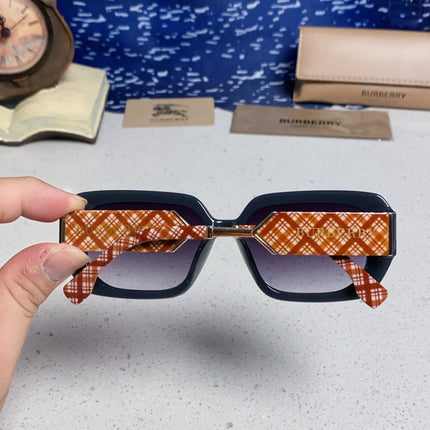 BURBERRY 26S SQUARE GEOMETRIC FRAME IN ACETATE 402985