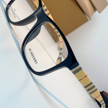 BURBERRY 26S SQUARE FRAME IN ACETATE 401847
