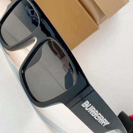 BURBERRY 26S OVERSIZED SQUARE FRAME IN ACETATE 411824