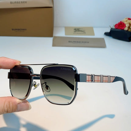 BURBERRY 26S RECTANGULAR FRAME IN METAL 419055
