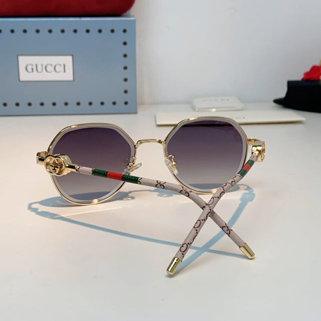 GUCCI 26S POLYGONAL FRAME IN METAL 426443