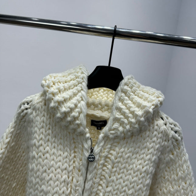 CHANEL 26S CARDIGAN 904