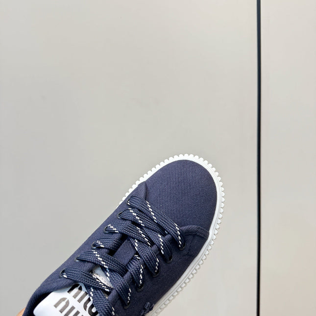 MIUMIU 26S PLATFORM SNEAKERS IN NAVY BLUE CANVAS