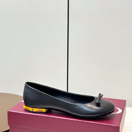 GUCCI 26S ROUND TOE BALLET FLATS IN BLACK LAMBSKIN