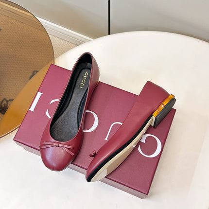 GUCCI 26S ROUND TOE BALLET FLATS IN DARK RED LAMBSKIN