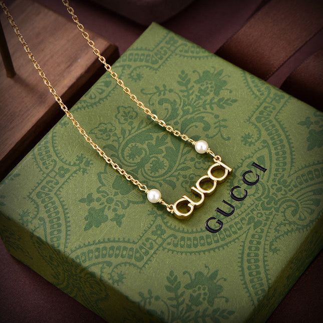 GUCCI 26S LETTER LOGO PEARL CHAIN NECKLACE IN GOLD TONE METAL