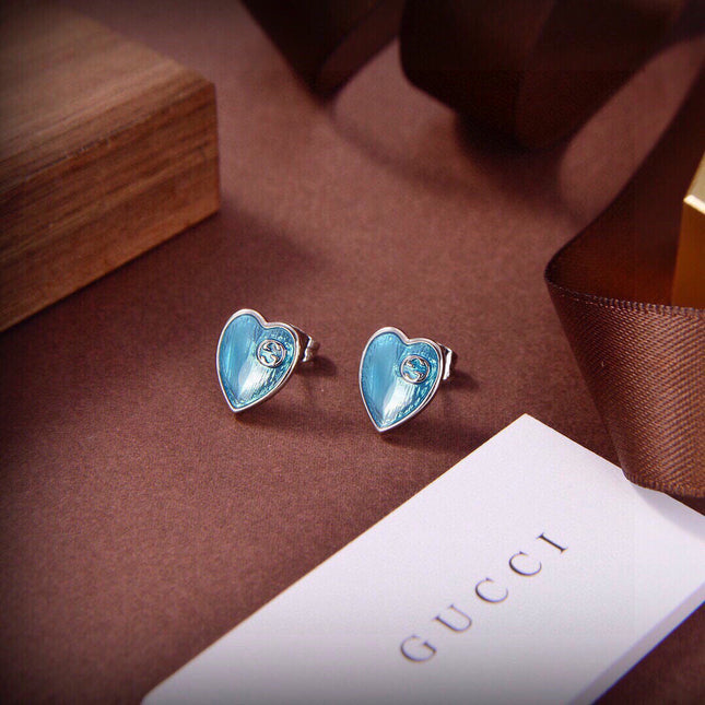 GUCCI 26S GG HEART ENAMEL STUD EARRINGS IN SILVER TONE METAL 624258