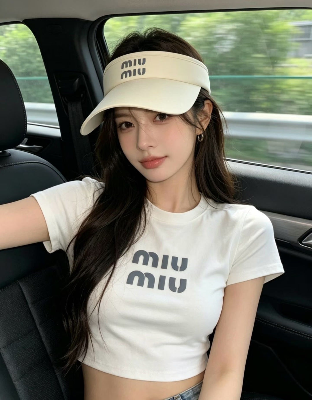 MIUMIU 26S EMBOSSED LOGO TECH VISOR 343562