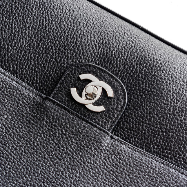 CHANEL 26S SOUPLISSIMO MAXI FLAP MEDIUM 32 IN BLACK GRAINED CALFSKIN SILVER HARDWARE