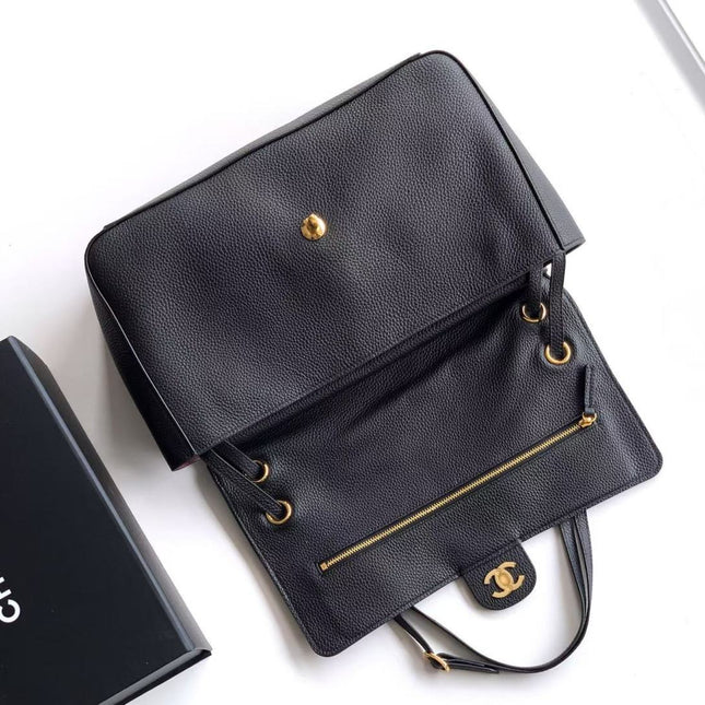 CHANEL 26S SOUPLISSIMO MAXI FLAP MEDIUM 32 IN BLACK GRAINED CALFSKIN GOLD HARDWARE