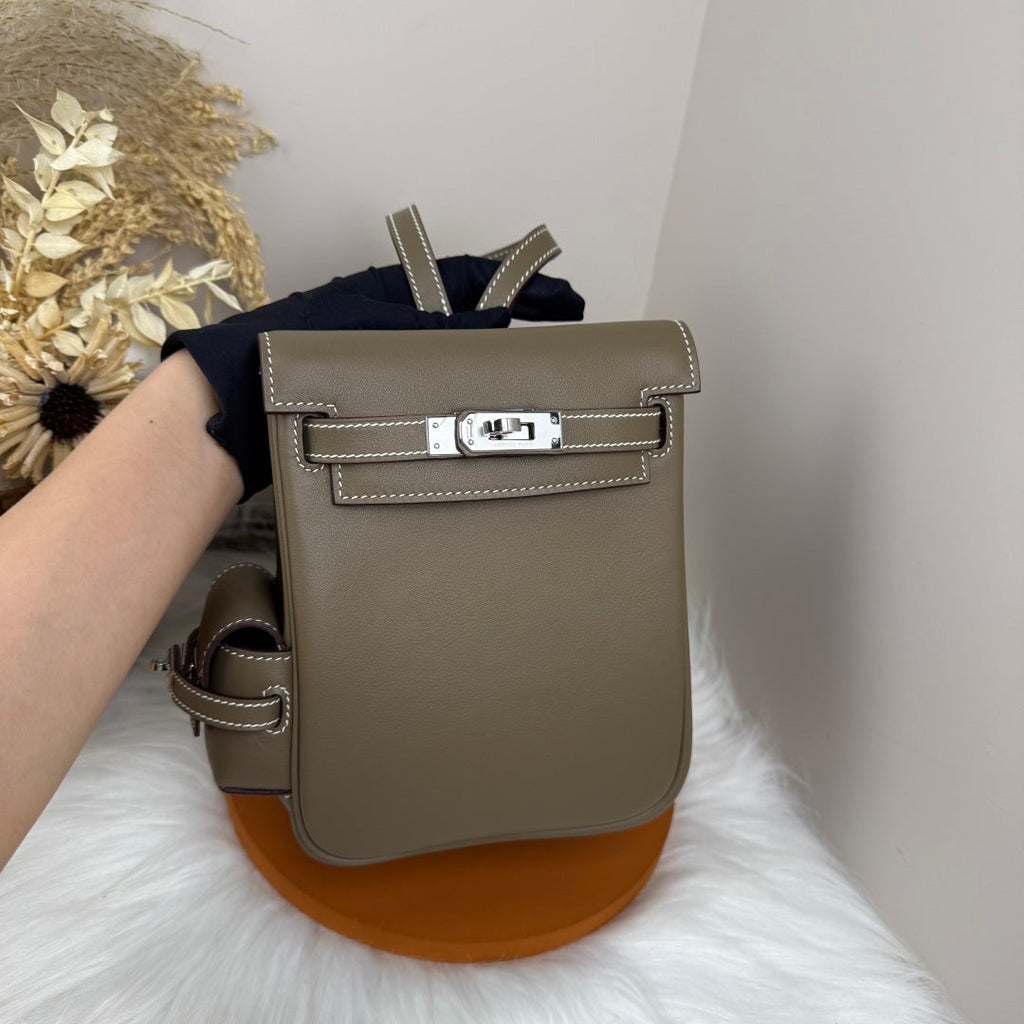 HM 25S KELLY JUMP 17 CM IN MUSHROOM BROWN SWIFT WITH SILVER HARDWARE