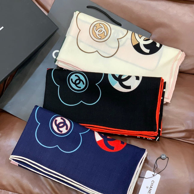 CHANEL 25S SCARF 135 CM IN CASHMERE SILK 943655