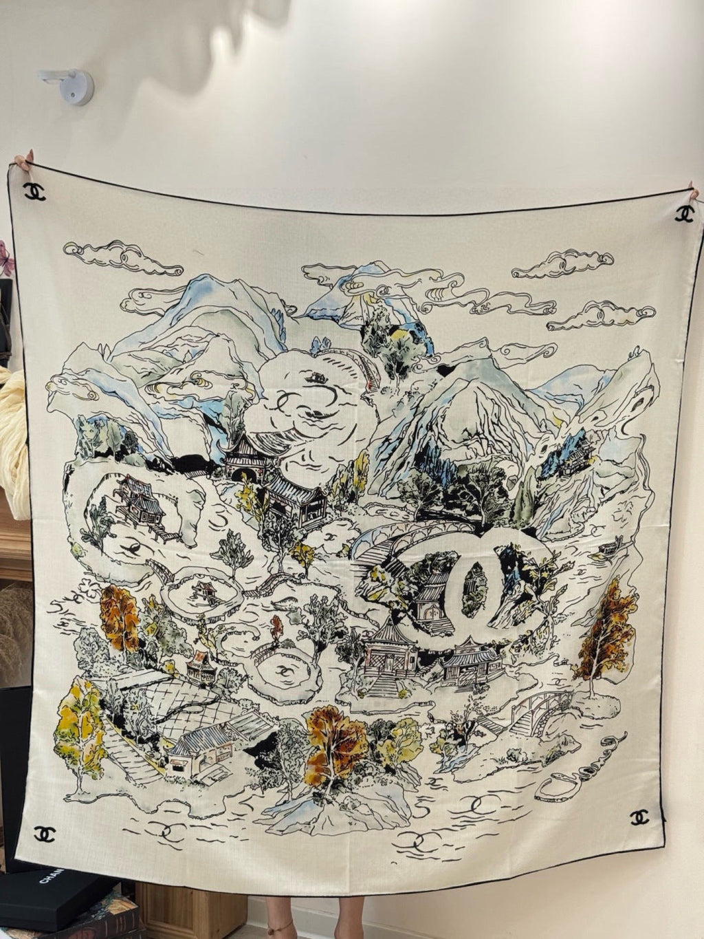 CHANEL 25S SCARF 135 IN CASHMERE 991637