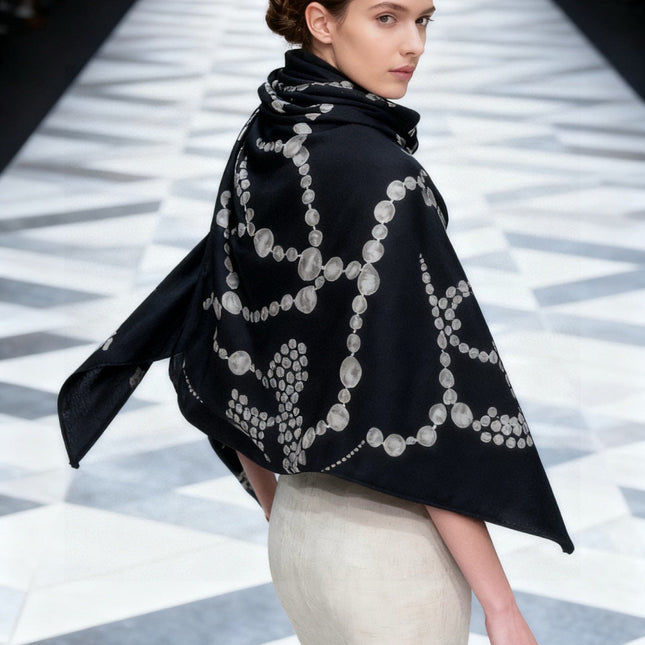 CHANEL 25S SCARF 140 IN CASHMERE 991649
