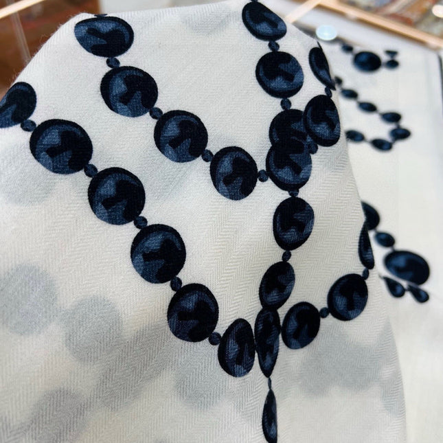 CHANEL 25S SCARF 140 IN CASHMERE 991650