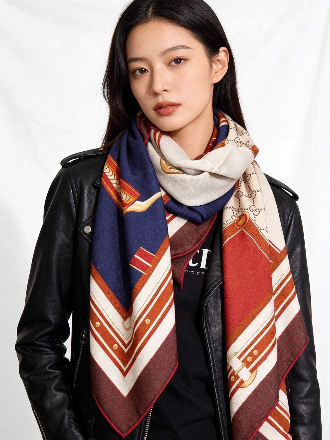 GUCCI 26S SCARF 140 IN CASHMERE AND SILK 290755