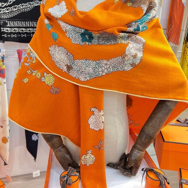 HERMES 26S SCARF 140 IN CASHMERE AND SILK 303341