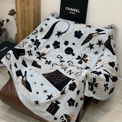 CHANEL 26S SCARF 140 IN CASHMERE AND SILK 303154