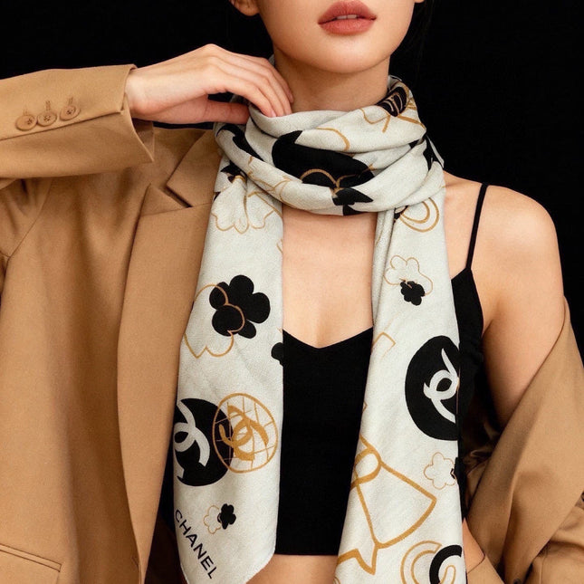 CHANEL 26S SCARF 140 IN CASHMERE AND SILK 303154