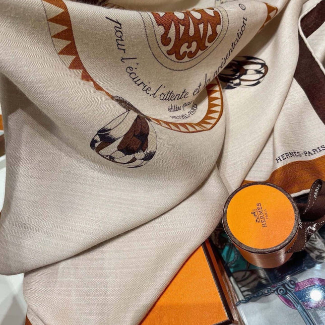 HERMES 26S SCARF 140 IN CASHMERE AND SILK 304240