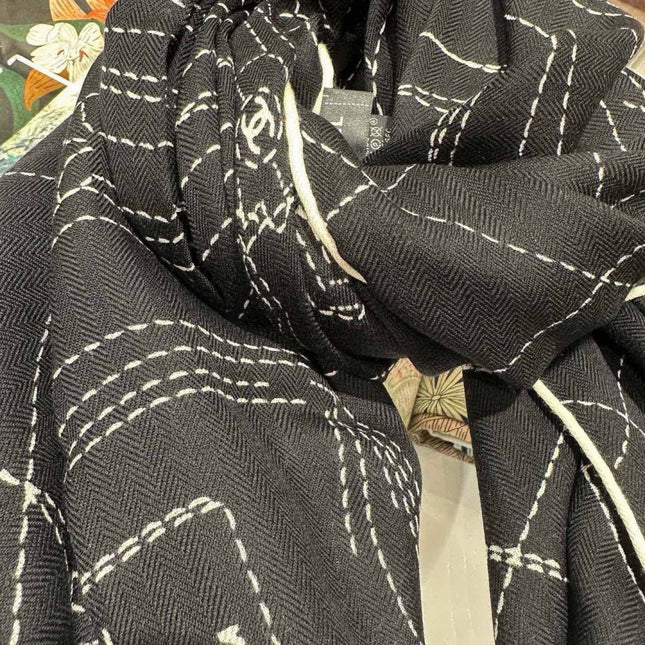 CHANEL 26S SCARF 140 IN CASHMERE AND SILK 304714