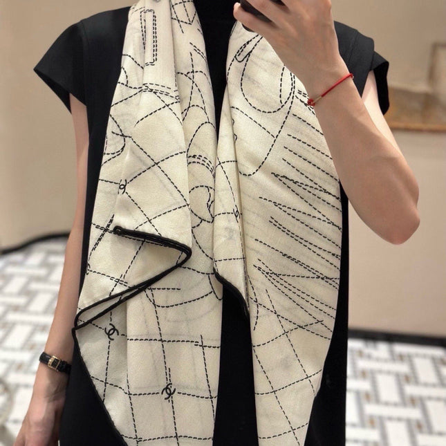 CHANEL 26S SCARF 140 IN CASHMERE AND SILK 304715