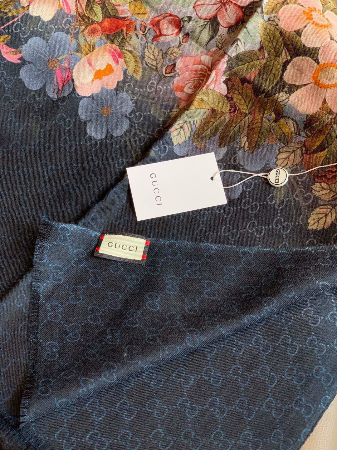 GUCCI 26S SCARF 200 IN CASHMERE AND SILK 306108