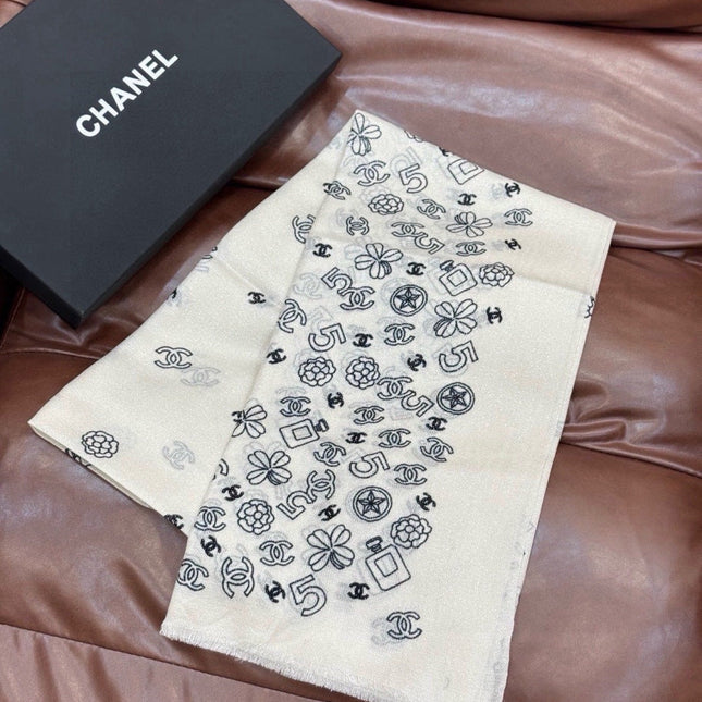 CHANEL 26S SCARF 200 IN CASHMERE AND SILK 307225