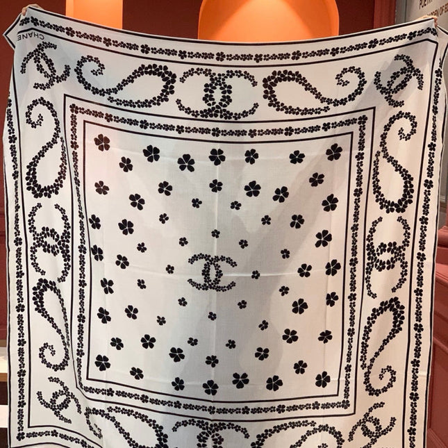 CHANEL 26S SCARF 135 IN CASHMERE AND SILK 309370